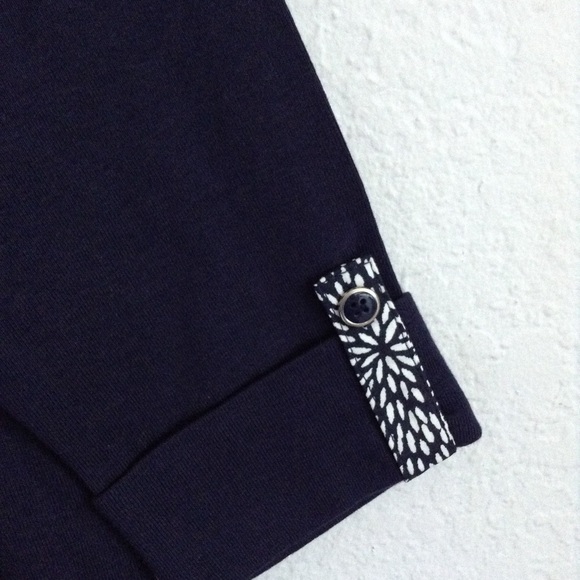 Karen Scott M blue 3/4 sleeve top detail trim - Picture 5 of 6
